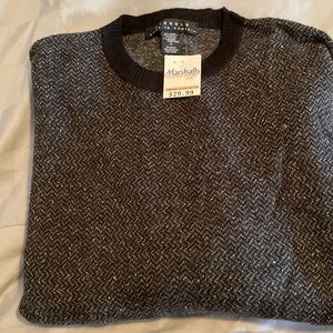 Men’s NEW with tags Sweater
